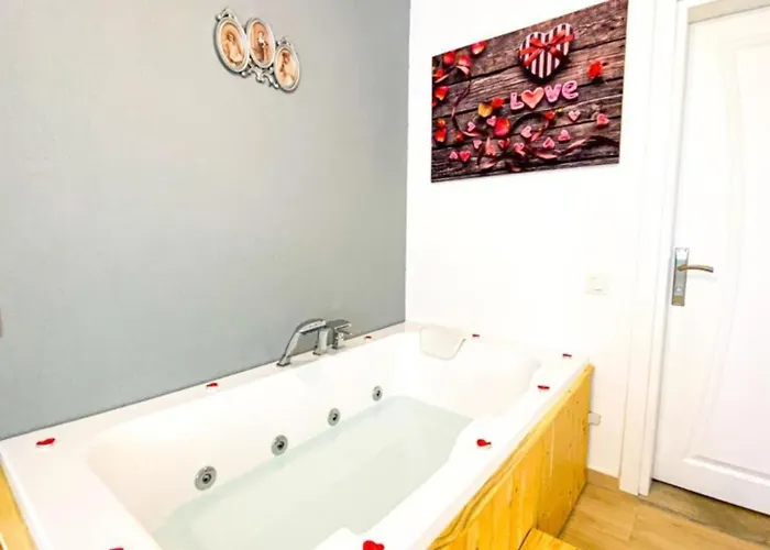 Islamlar Village 1 Bedroom *